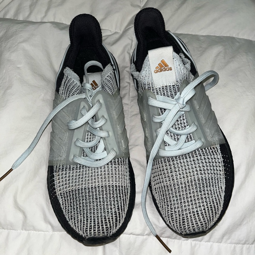 Like new addidas ultra boost